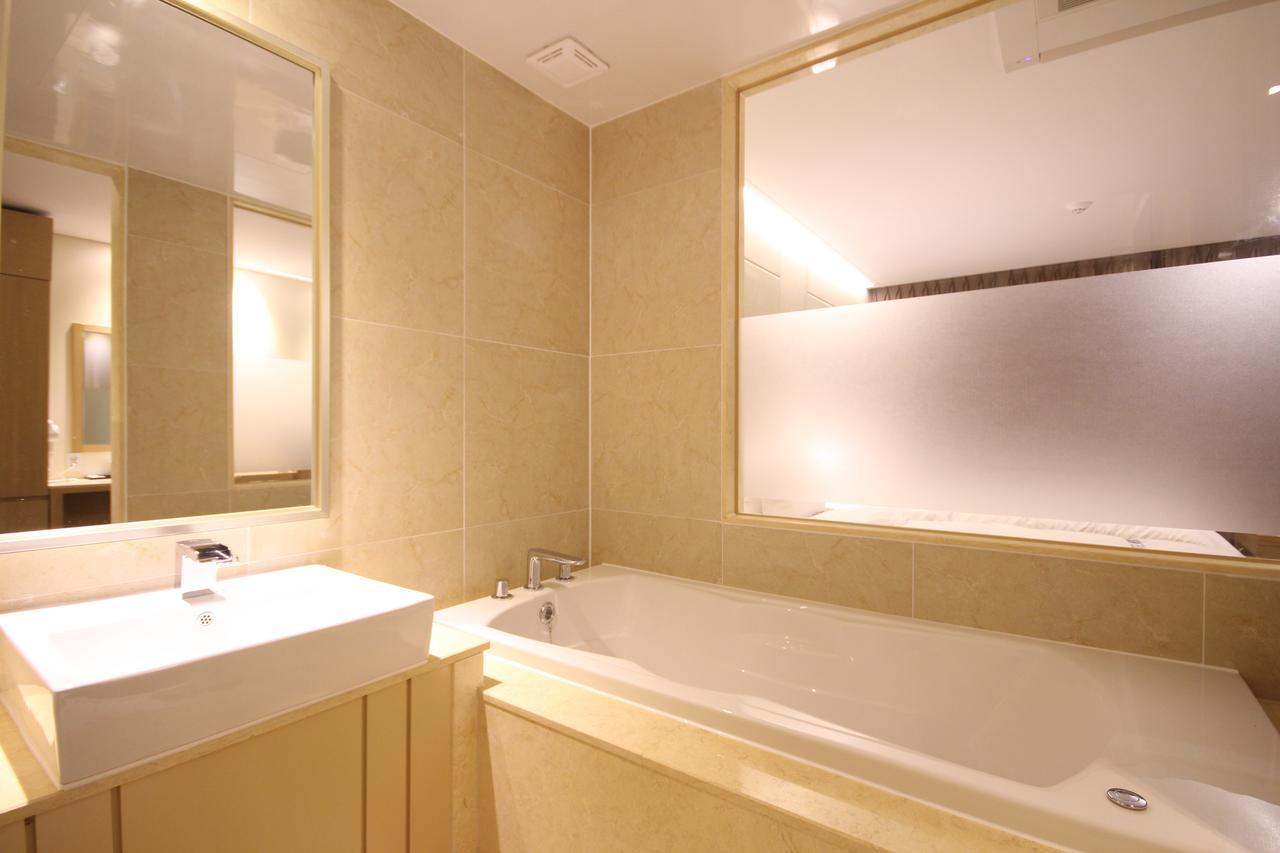 Mbn Hotel Changwon Dış mekan fotoğraf